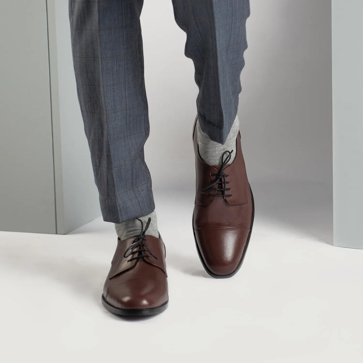 Attorney Derby Maroon Leather Shoes